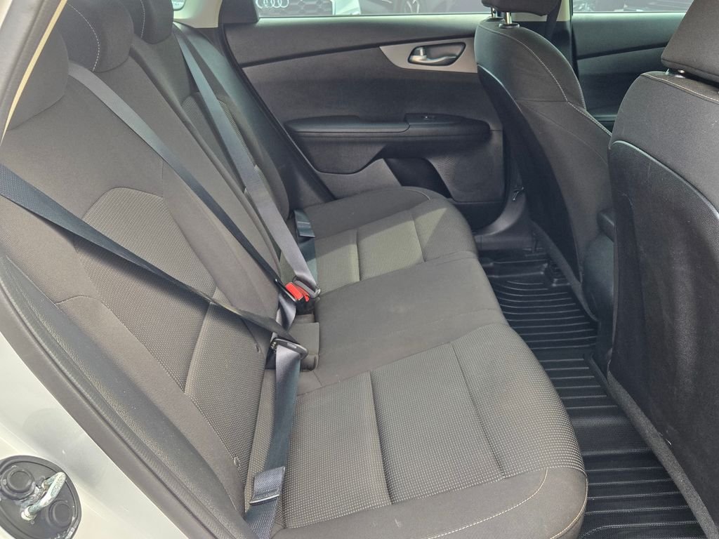 2020 Kia FORTE LXS - Photo 13