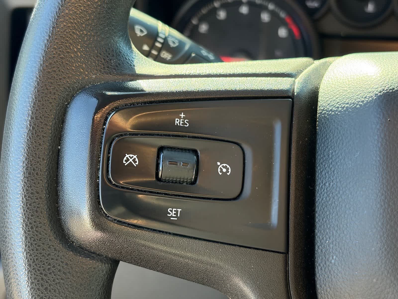 Used 2021 White Chevrolet Custom image 11