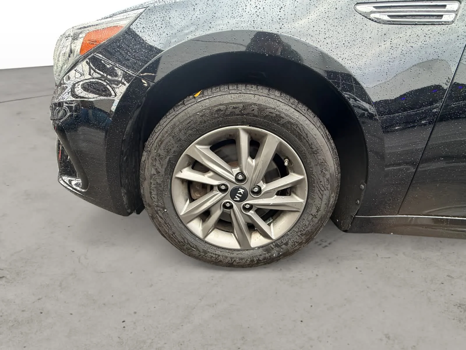 Used 2020 Ebony Black Kia LX image 12