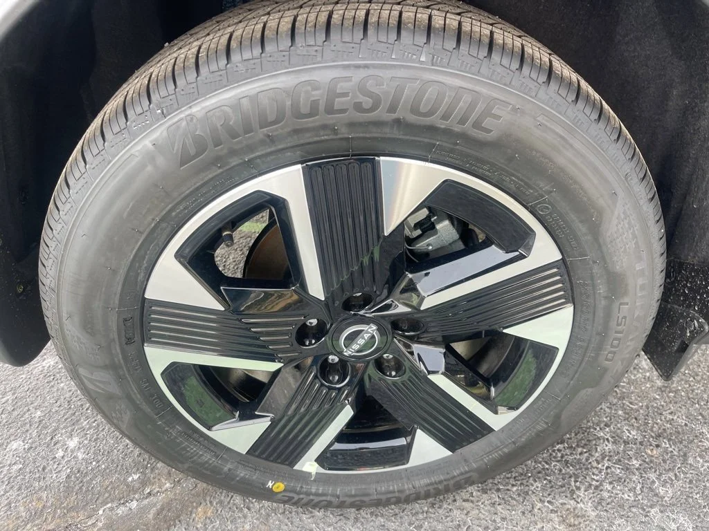 Certified Used 2025 Blue Nissan SV image 27