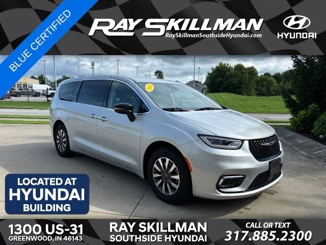 2024 Chrysler Pacifica Hybrid Select