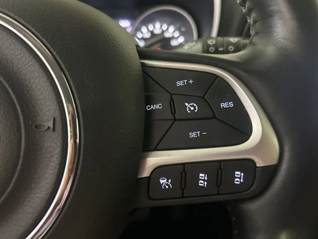 Used 2021 Sting-Gray Clearcoat Jeep Limited image 16
