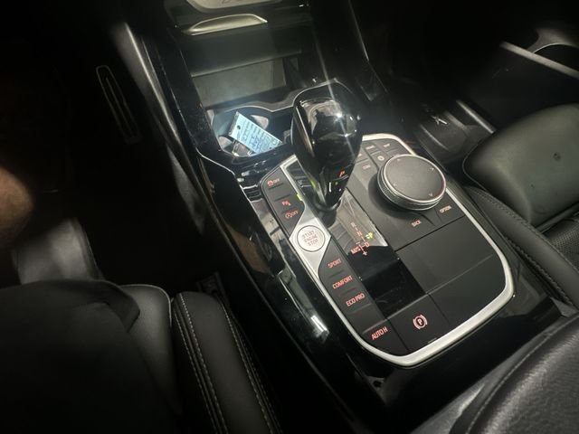Used 2022 White BMW sDrive30i image 27