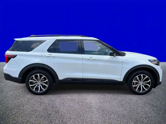 New 2026 White Ford ST-Line image 2