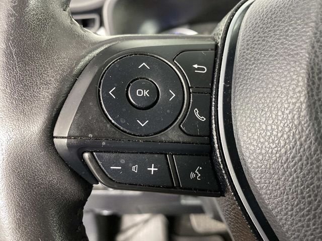 Used 2019 Gray Toyota XLE image 18