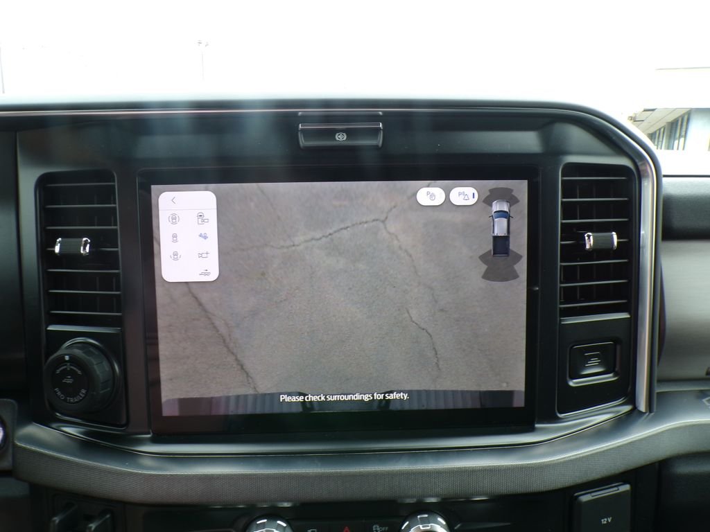 New 2026 Star White Metallic Tri-Coat Ford F-250® Platinum® image 28