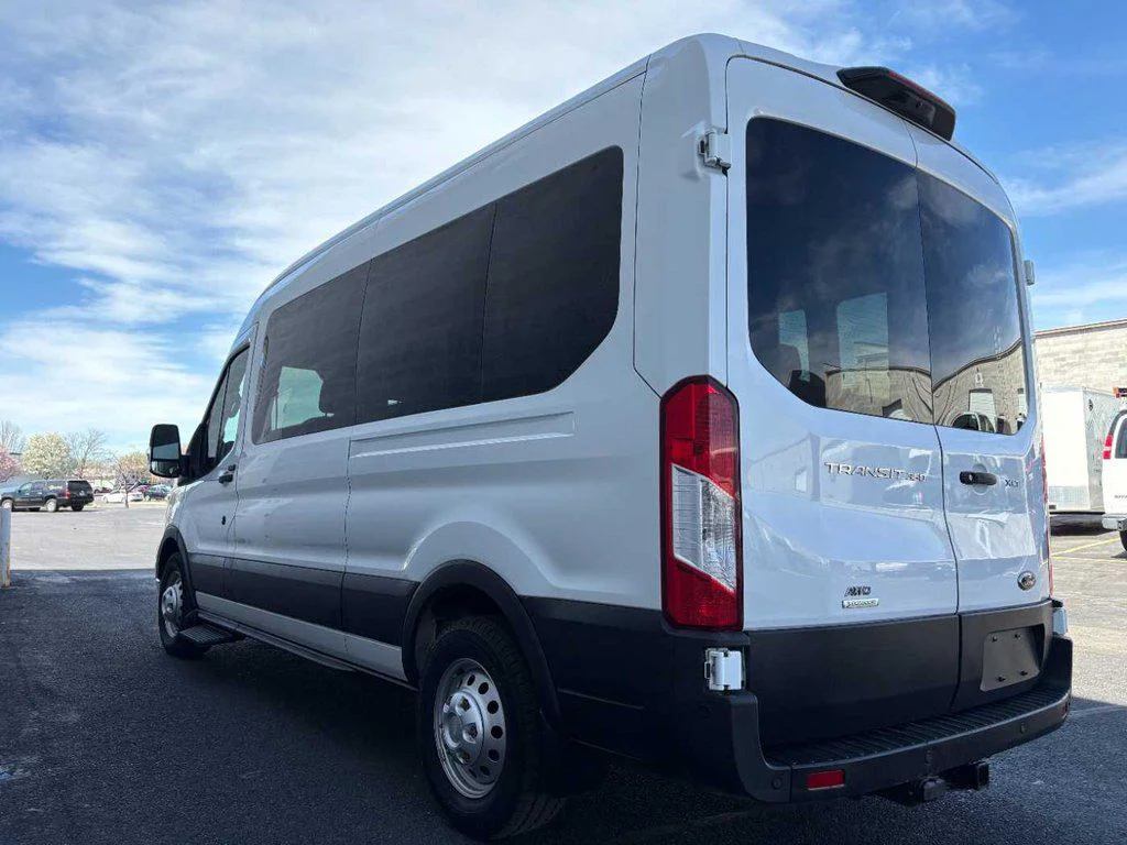 2025 Ford Transit Passenger Van XLT - Photo 7
