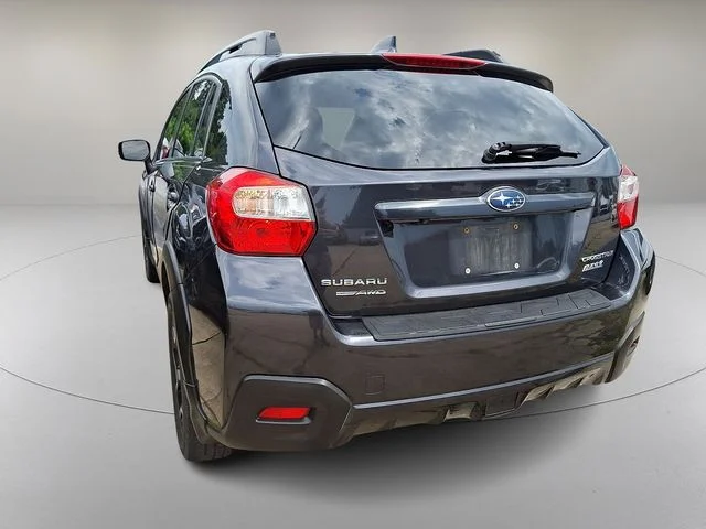 Used 2016 Gray Subaru 2.0i Limited image 6