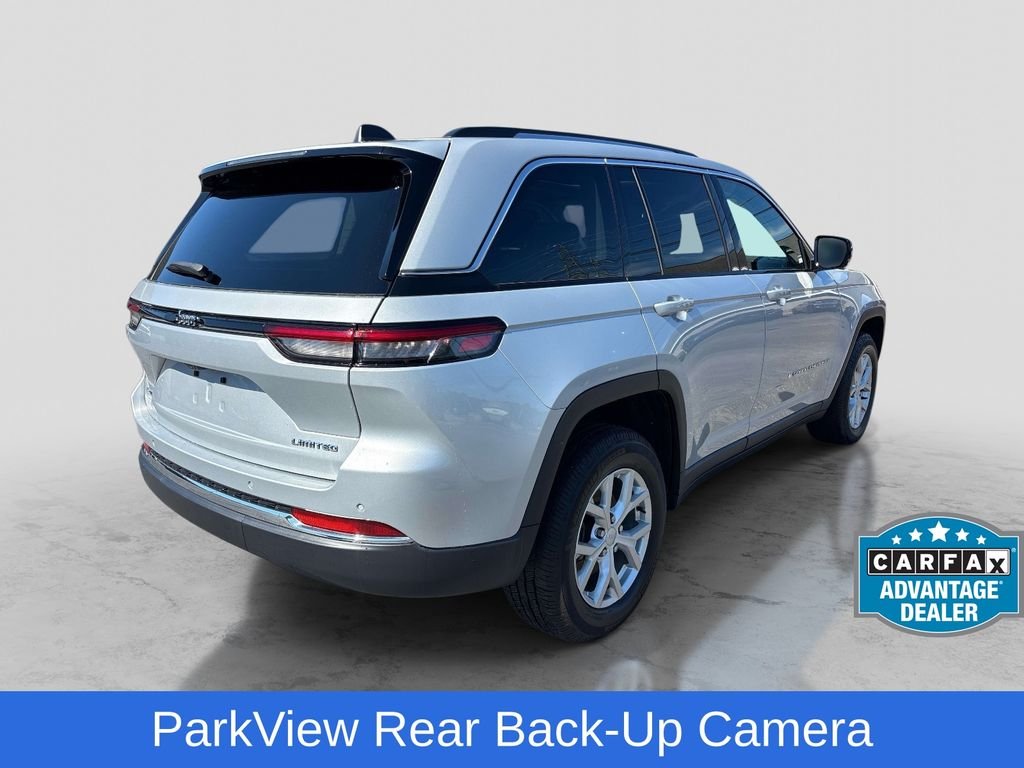 Used 2024 Silver Jeep Limited image 7