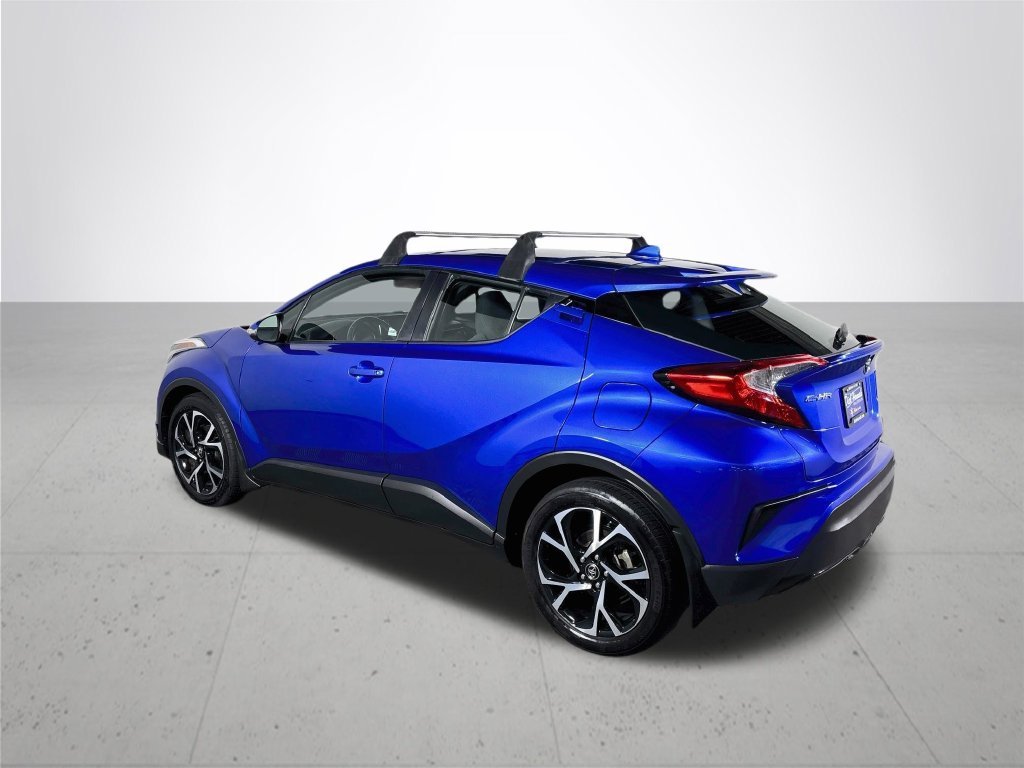 Used 2018 Blue Toyota XLE image 8