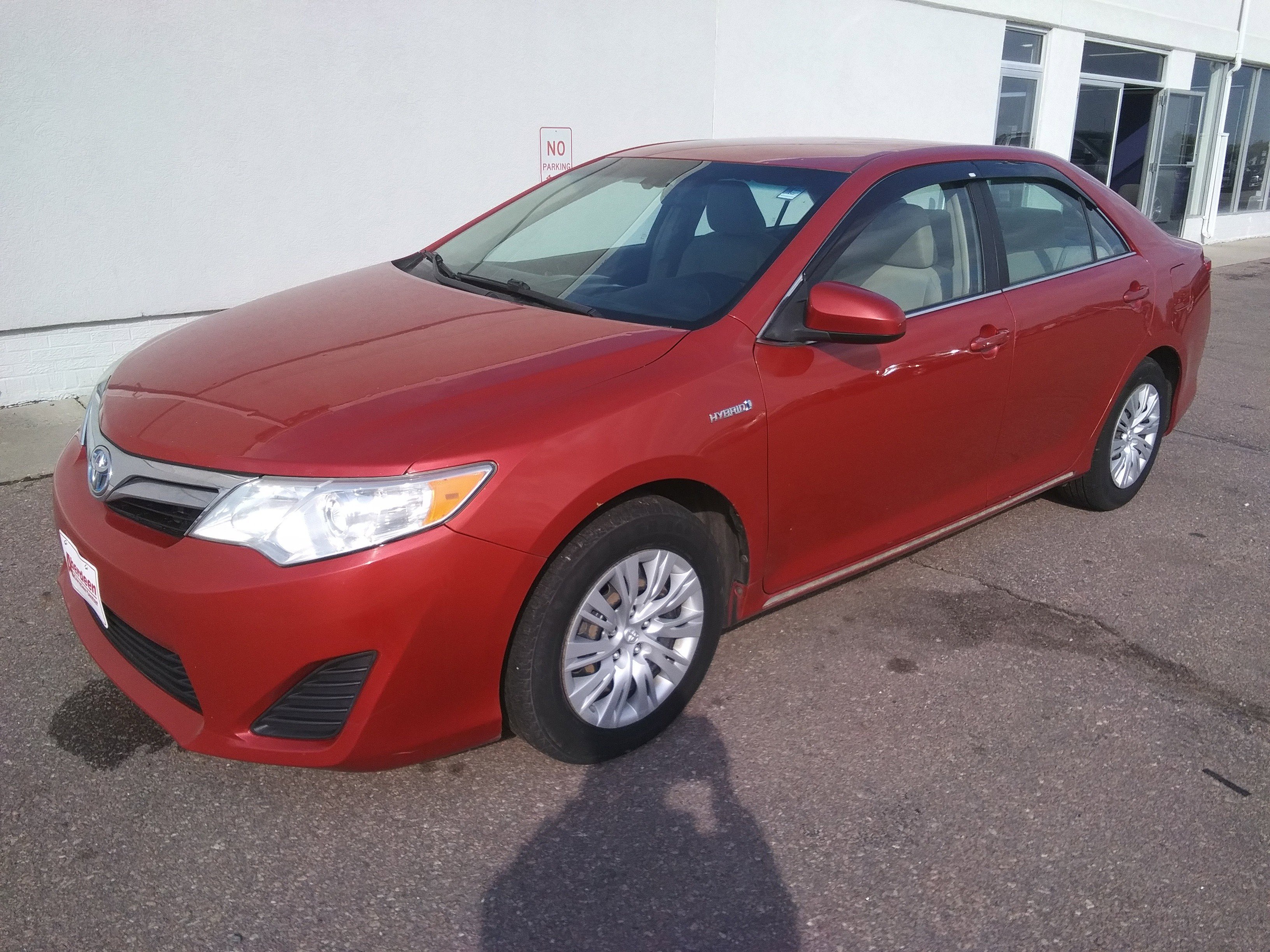 Used 2012 Toyota Camry LE Hybrid with VIN 4T1BD1FK1CU011044 for sale in Aberdeen, SD