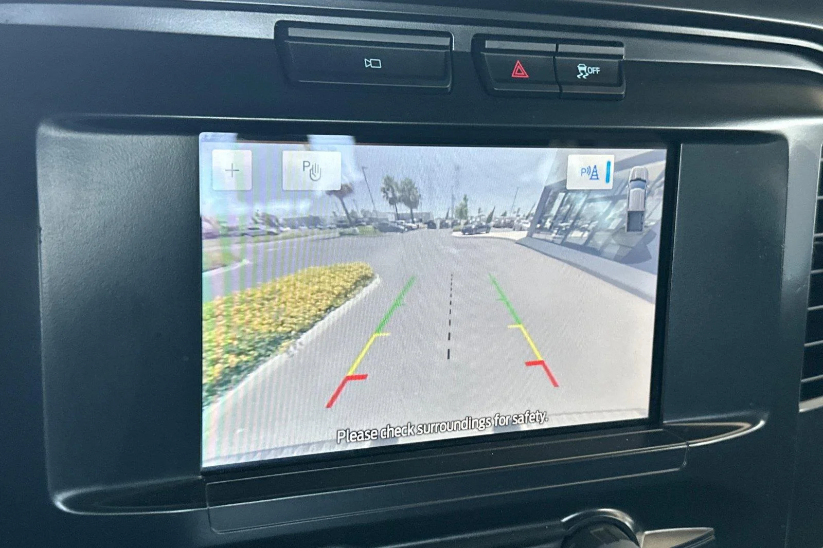 Used 2022 Atlas Blue Ford XL image 18
