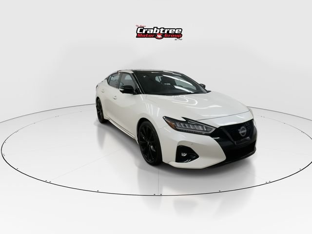 Used 2023 White Nissan SR image 2
