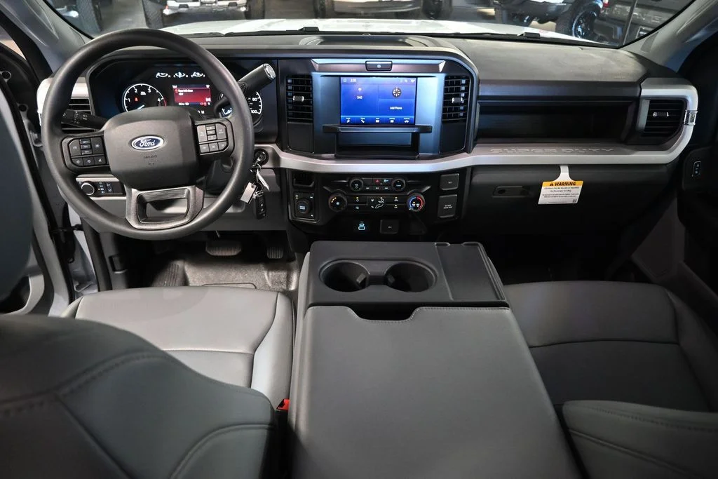 New 2026 Oxford White Ford XL image 21