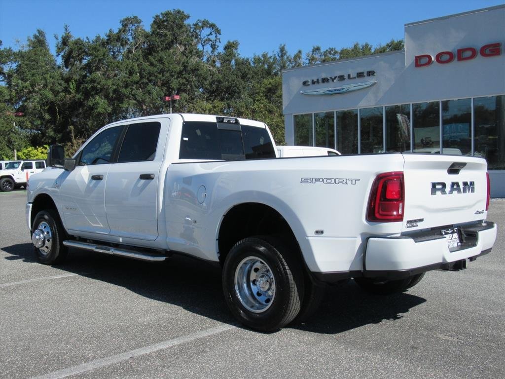 2026 Ram 3500 Big Horn photo 4