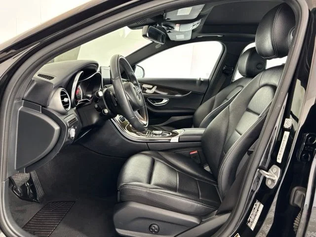 Used 2018  Mercedes-Benz C 300 image 11