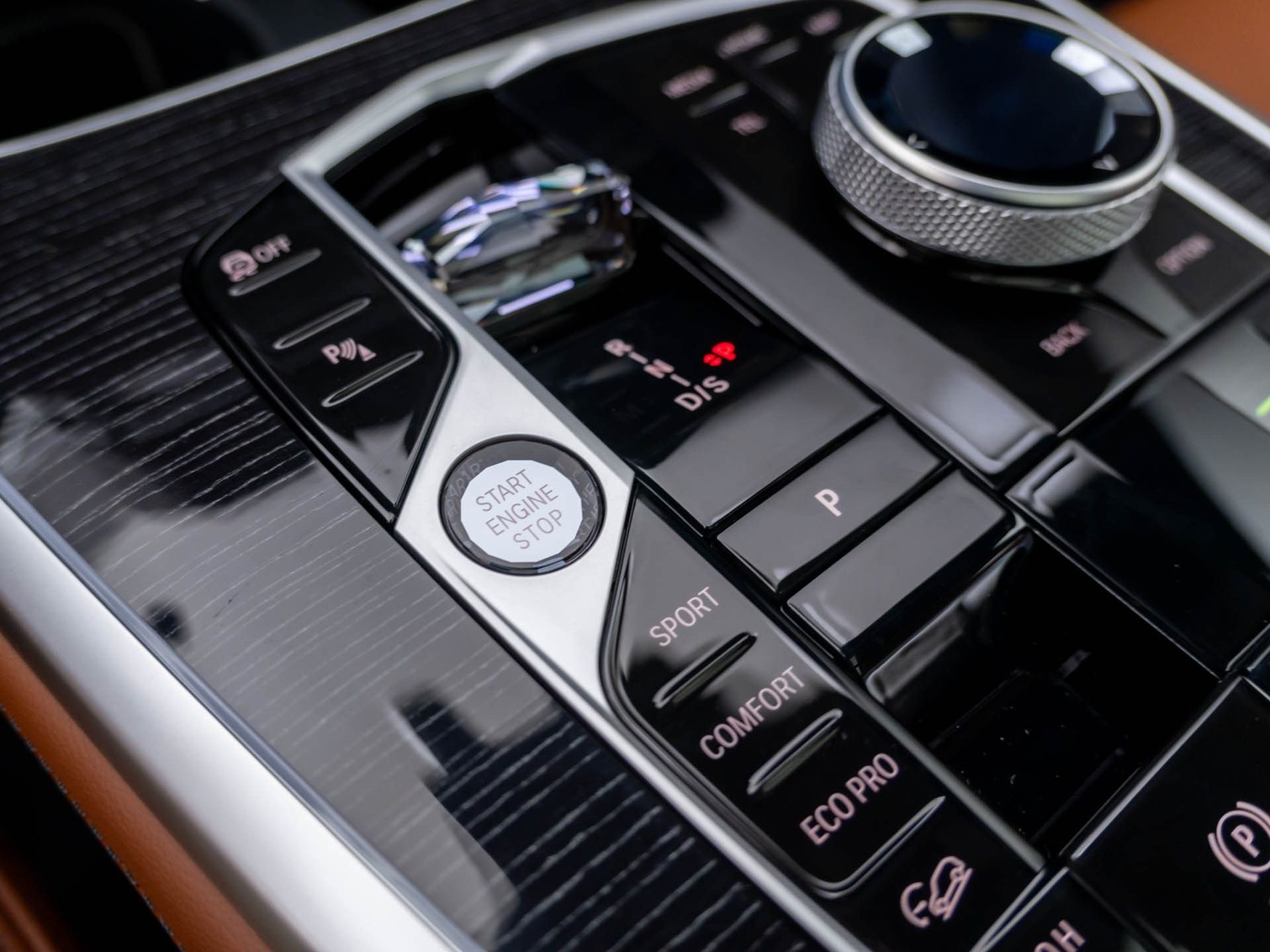 New 2027 Black Sapphire Metallic BMW M60i image 22