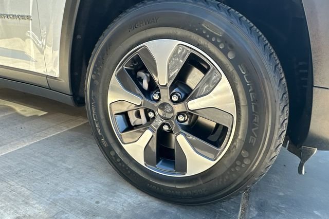 Certified Used 2024 White Jeep 4xe image 12