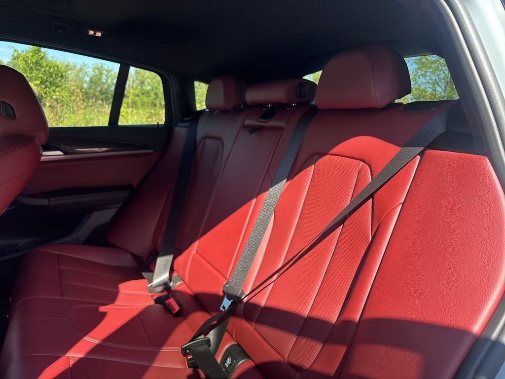 Used 2024 Gray BMW M40i image 12