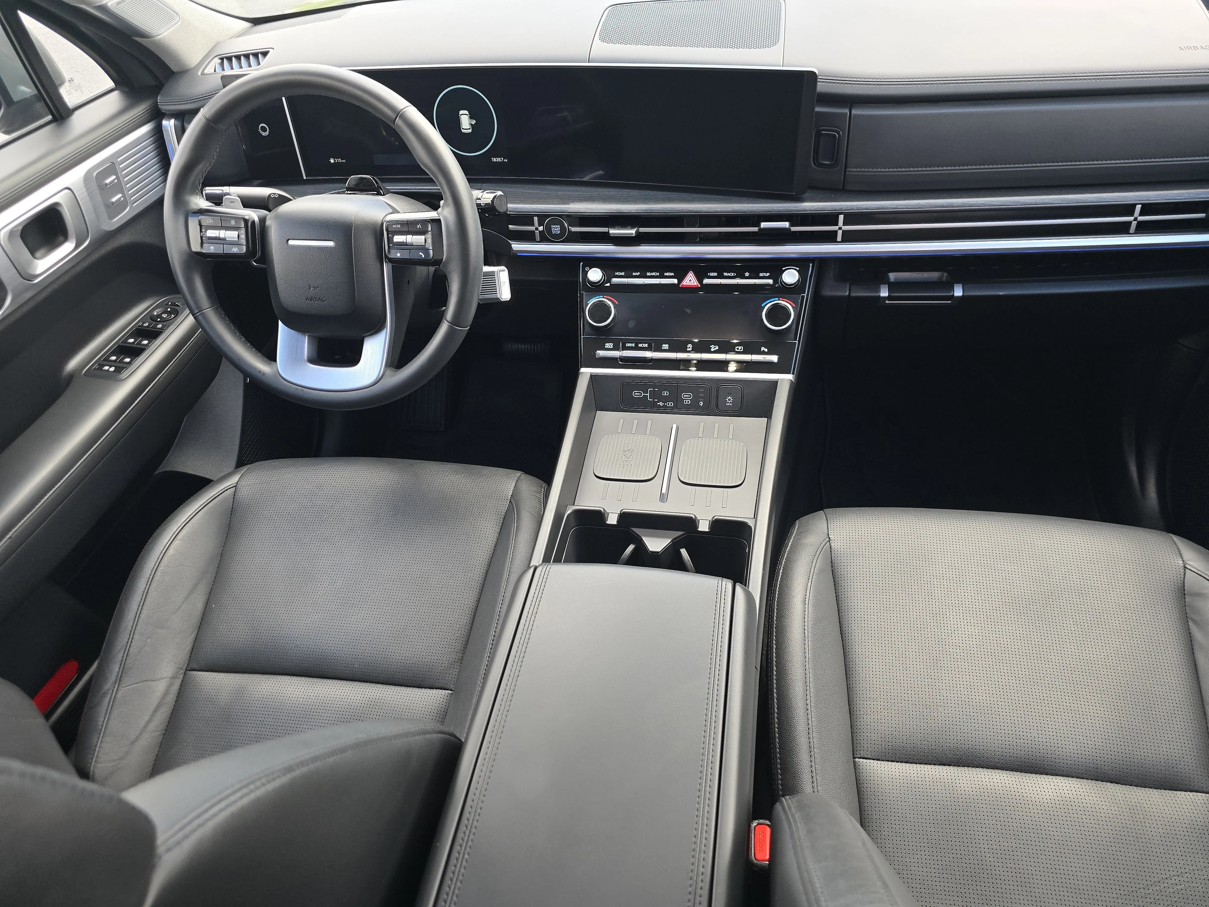 Used 2024 Hampton Gray Hyundai Limited image 22