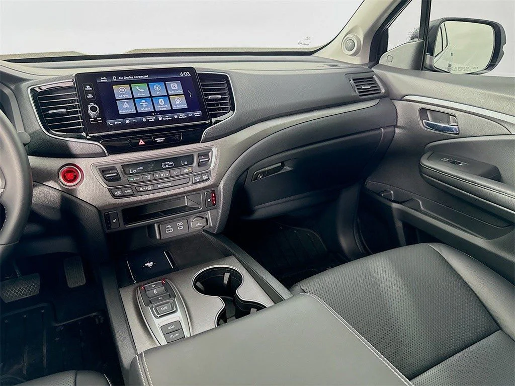 New 2026 Platinum White Pearl Honda RTL image 34