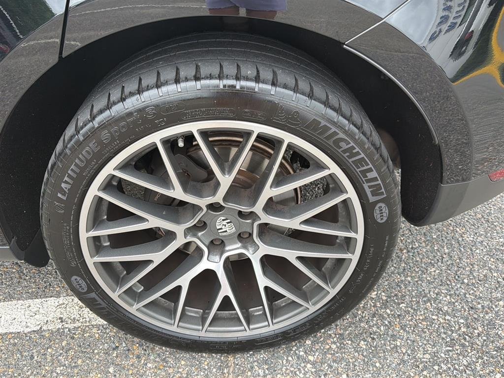 Used 2020 Black Porsche Base image 7