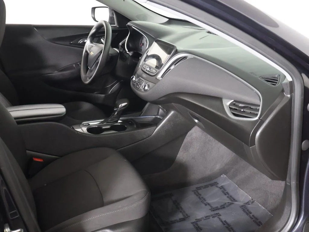Used 2023 Gray Chevrolet LT image 20