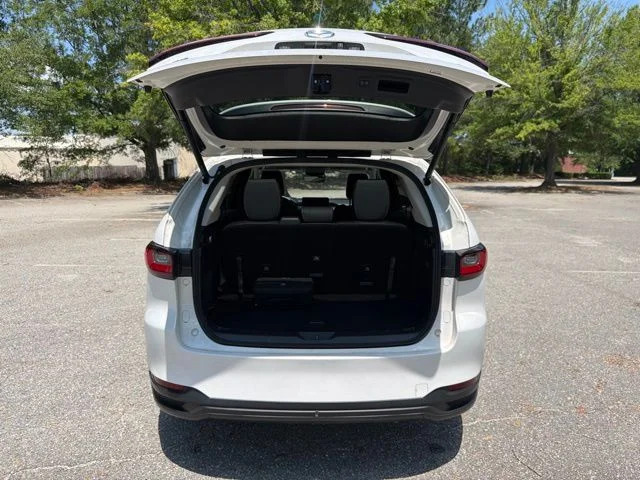 Used 2025 White Mazda 3.3 Turbo Select image 24
