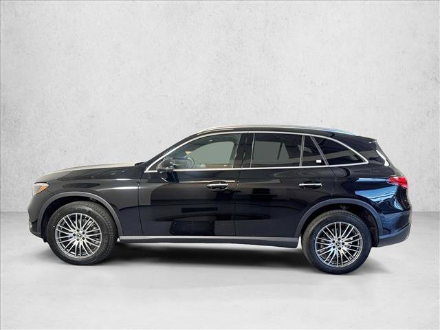 New 2026 Black Mercedes-Benz GLC 300 image 38