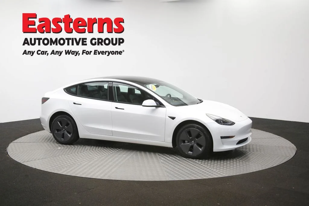 Used 2023 White Tesla Base image 42