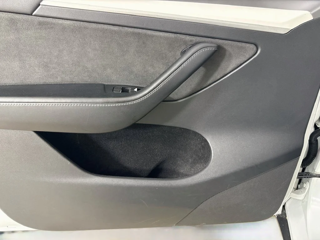 Used 2023 White Tesla Long Range image 18