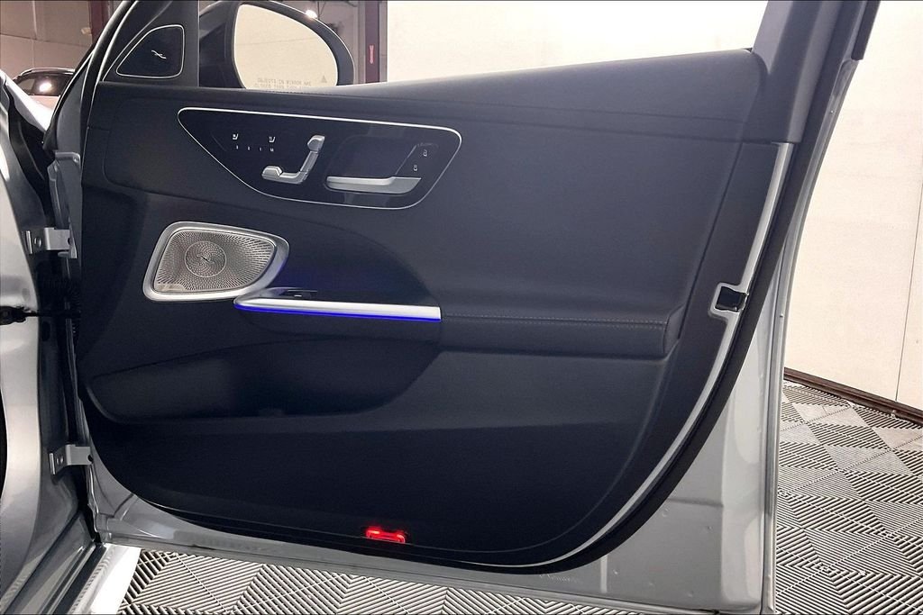 2026 Mercedes-Benz C-Class Sedan C 300 - Photo 16