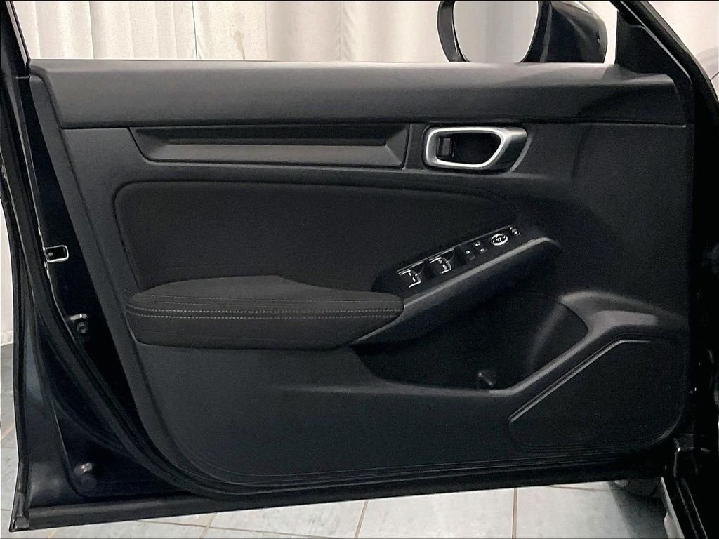 Used 2023 Black Honda LX image 9