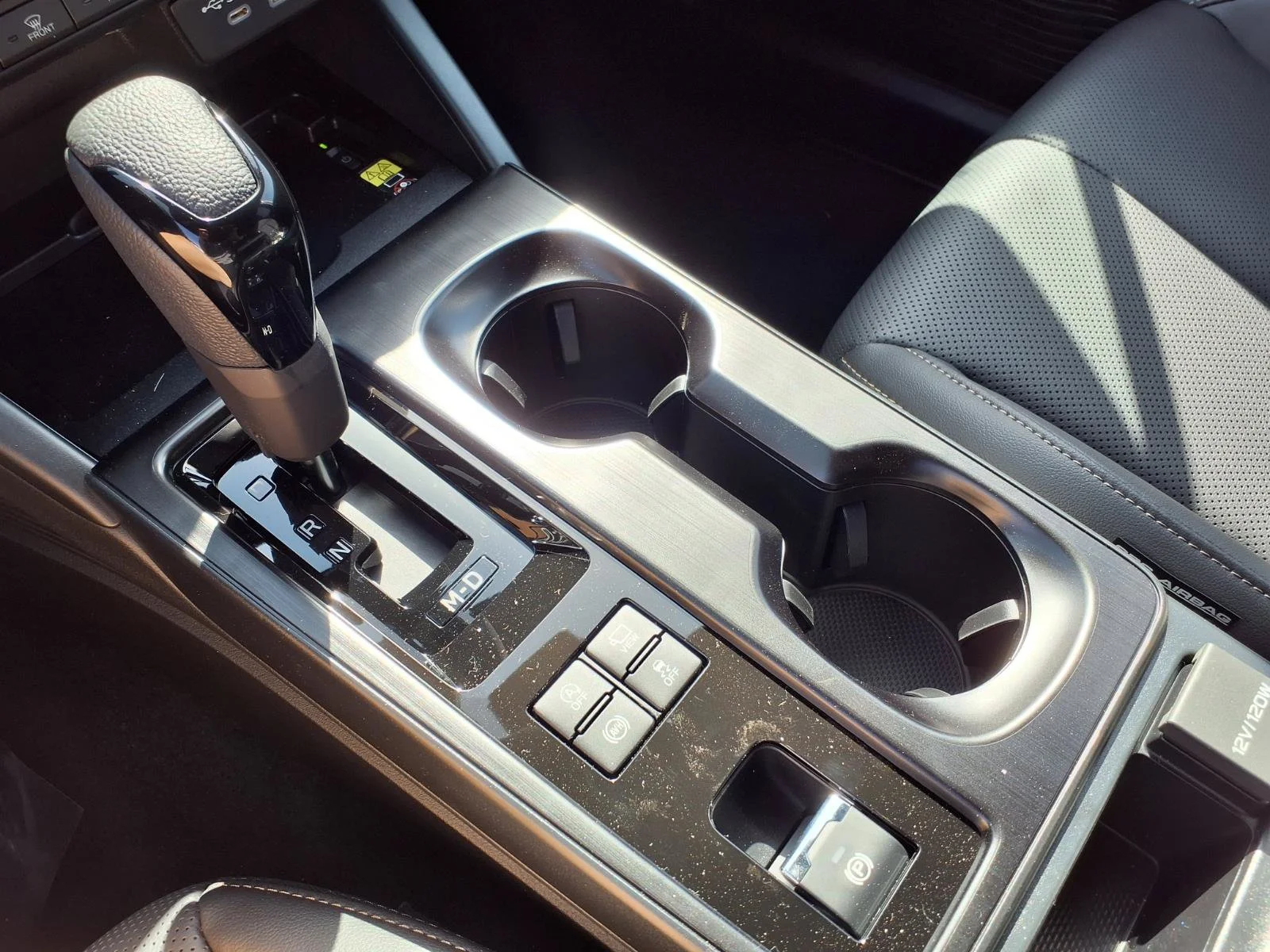 New 2026 CRYSTAL WHITE PEARL Subaru Limited XT image 5