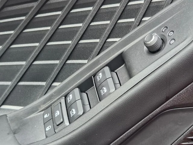 New 2026 Diamond Black Crystal Pearlcoat Dodge R/T image 24