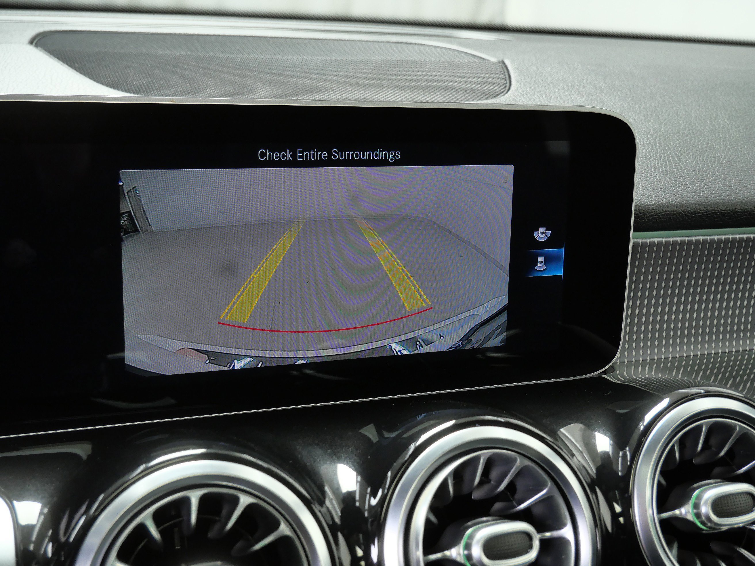 Certified Used 2021 Polar White Mercedes-Benz GLB 250 image 28