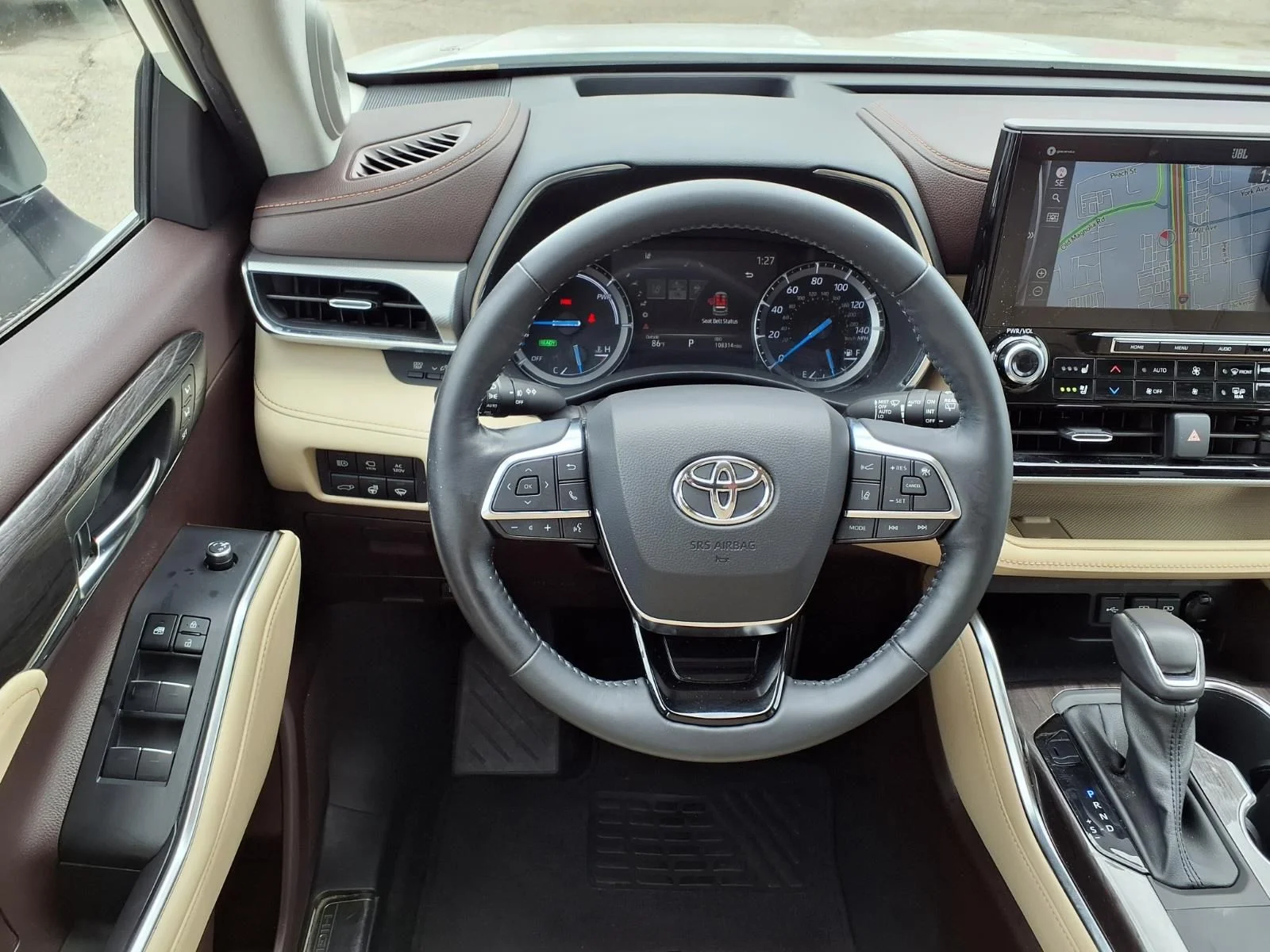 Used 2021 White Toyota Platinum image 15