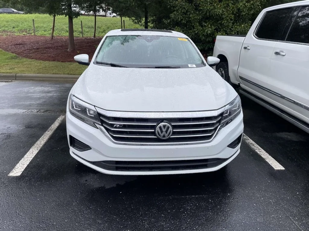 Used 2020 Pure White Volkswagen 2.0T R-Line image 2