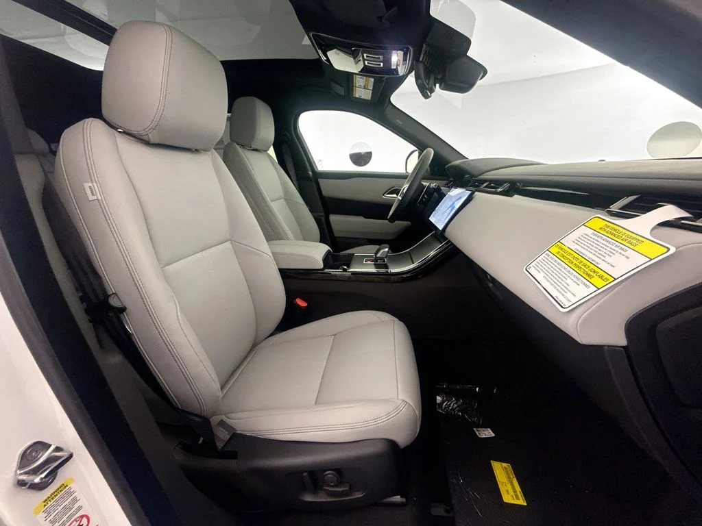 New 2026 Fuji White Land Rover Belgravia Edition image 28