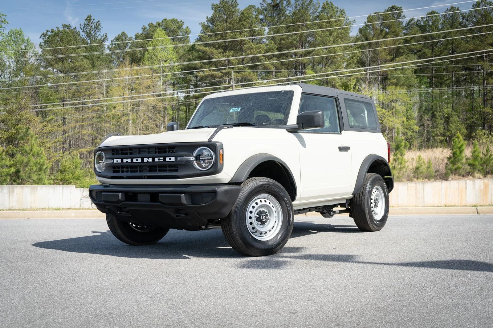 2026 Ford Bronco Base 4x4's photo