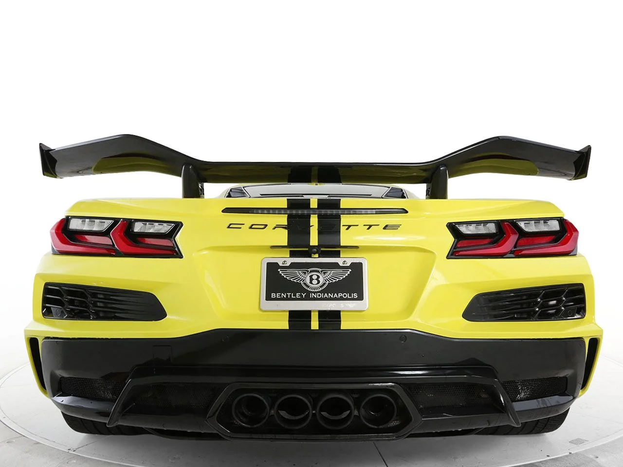 Used 2023 Yellow Chevrolet Z06 image 8