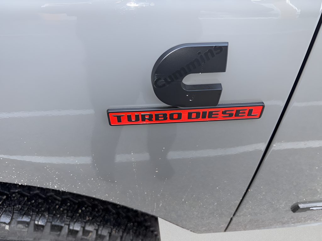 New 2026 Ceramic Gray Clear-Coat Exterior Paint RAM Laramie image 14