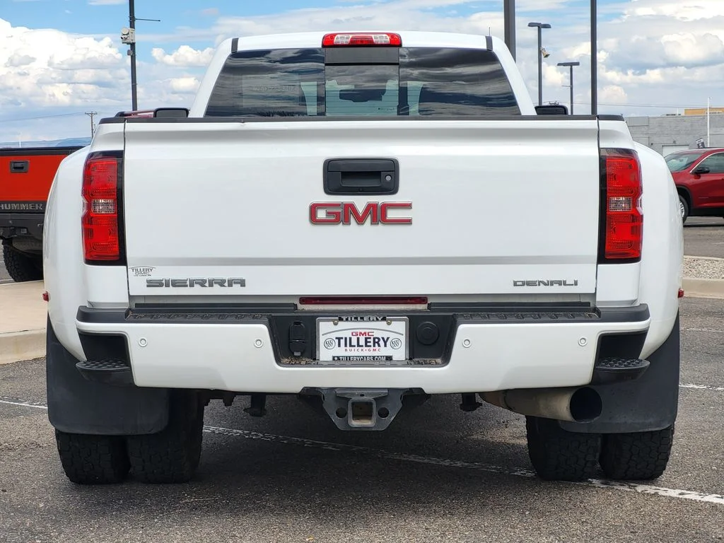 Used 2016 SUMMIT WHITE GMC Denali image 6