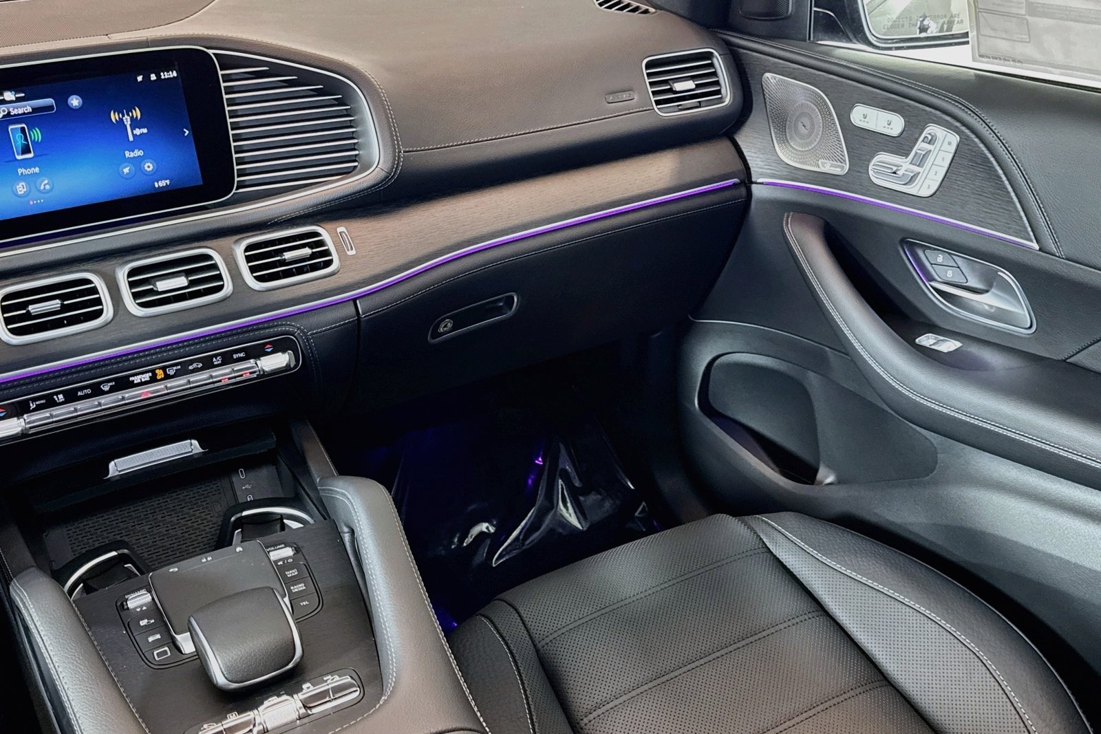 New 2026 Selenite Grey Metallic Mercedes-Benz GLE 580 image 21