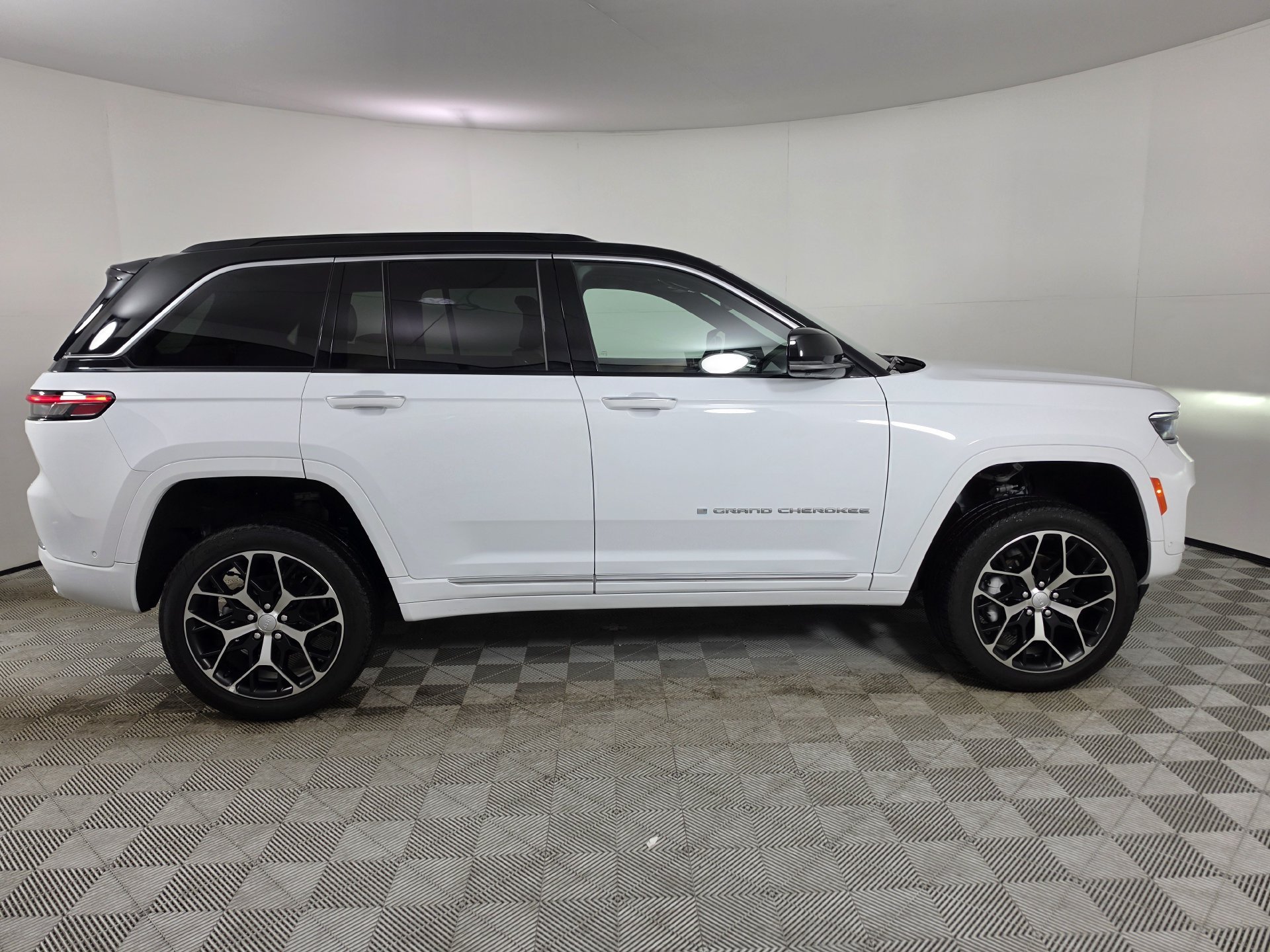 2024 Jeep Grand Cherokee Summit Reserve - Photo 47