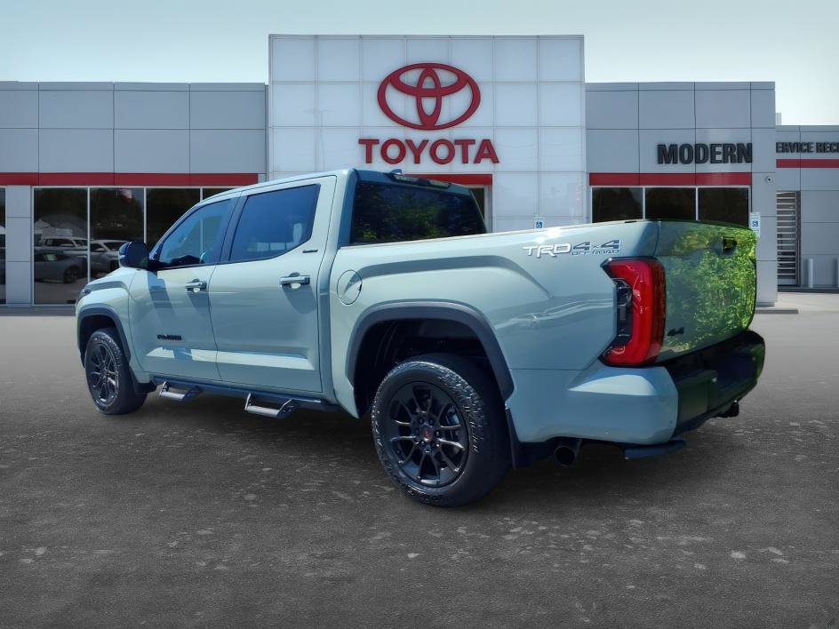 Used 2019 Cavalry Blue Toyota SR5 image 3