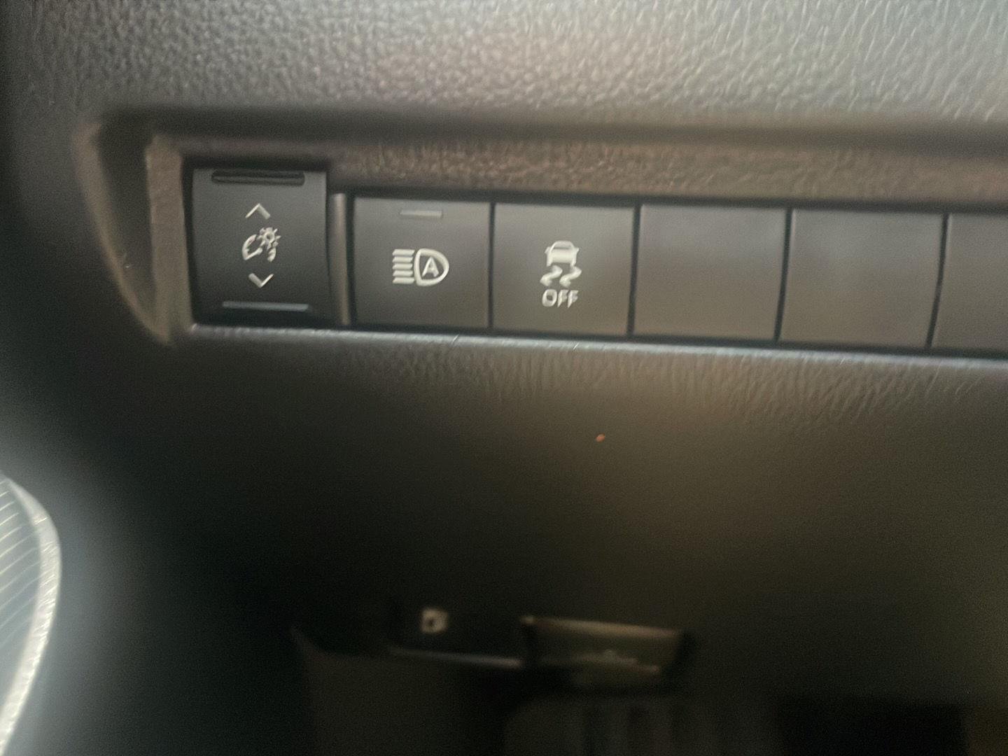 Used 2021 Black Toyota XLE image 6