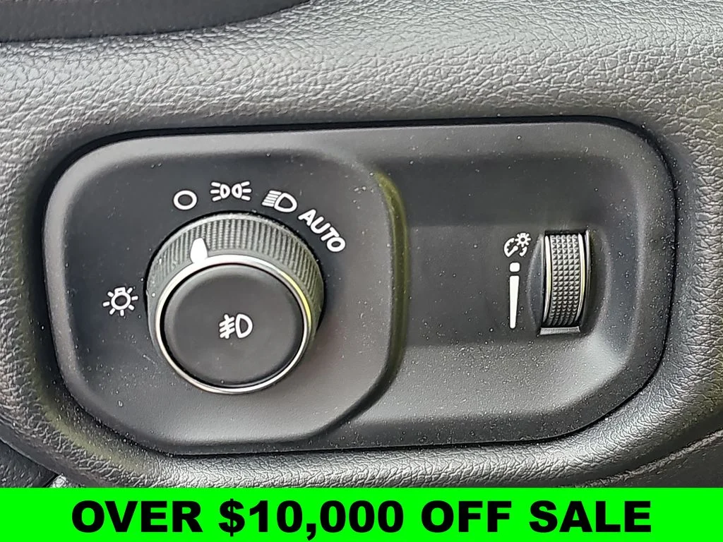 2025 RAM 3500 Chassis Tradesman - Photo 26