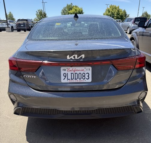 Used 2024 Gravity Gray Kia LXS image 5