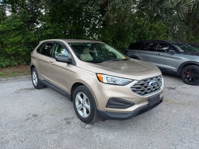Used 2020 Desert Gold Metallic Ford SE image 2
